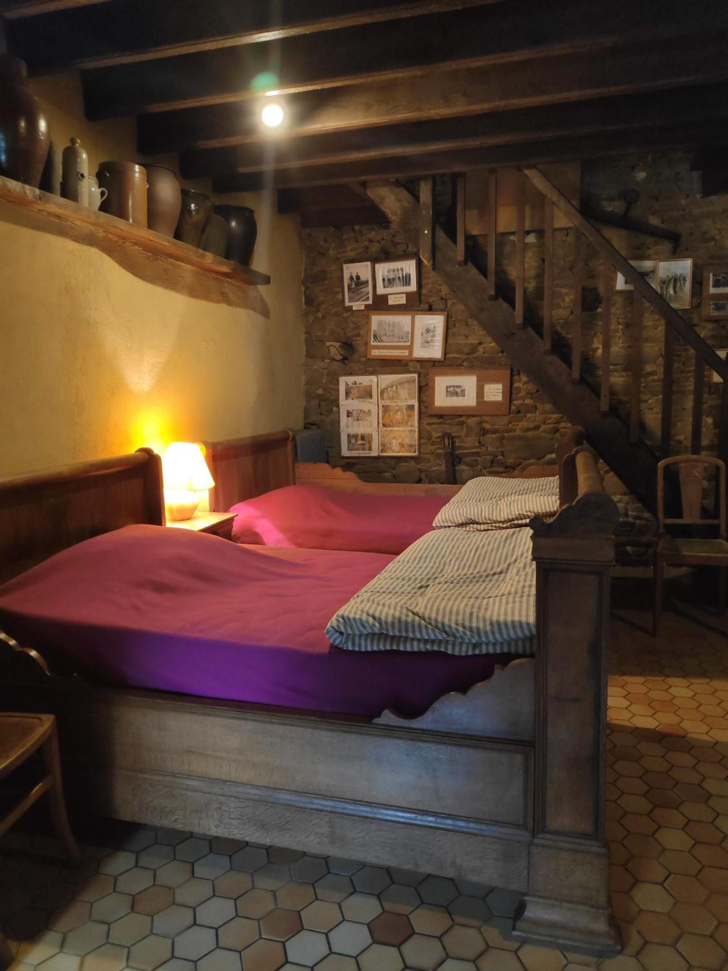 Ferme De La Gortiere Bed & Breakfast Le Teilleul Exterior photo